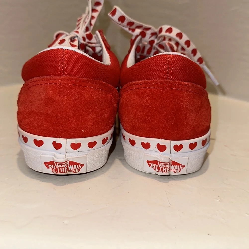 VANS Heart Foxing Old Skool Juniors Shoes Size 2.5 Red & White Leather/Canvas.